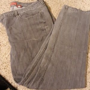 Cute Elle Grey Jeans